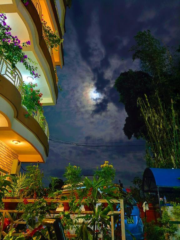 Hotel Center Lake Pokhara Luaran gambar